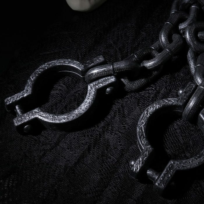 Halloween Cosplay Plastic Wrist Shackles Prison Handcuffs Chain Links for Costume Party Decoration 4