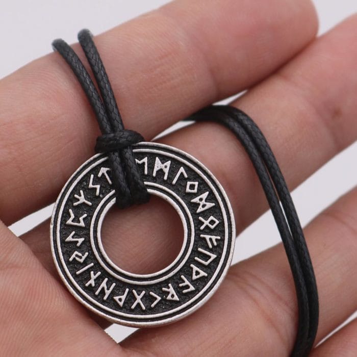 Pagan Elder Futhark Runes Vintage Jewelry Runic Vegvisir Compass Pendant Viking Necklace Men Women Norse Amulet Talisman Jewerly 1
